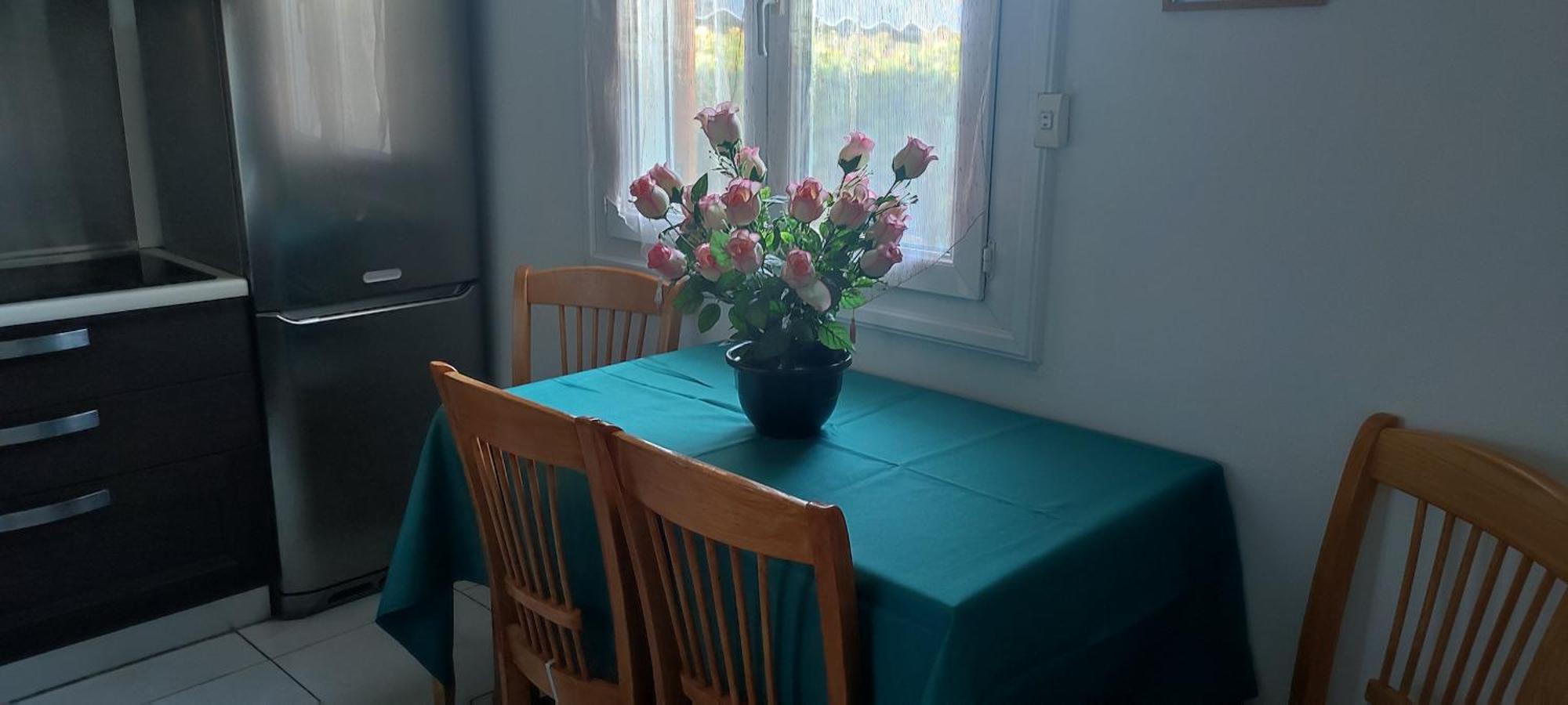 Maison T2 Avec Petit Jardin Dans Impasse Calme 벨라그 외부 사진