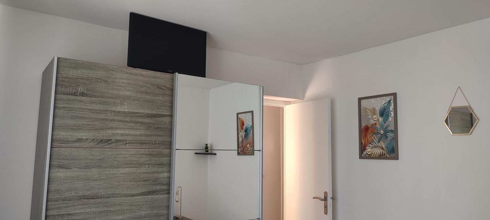 Maison T2 Avec Petit Jardin Dans Impasse Calme 벨라그 외부 사진