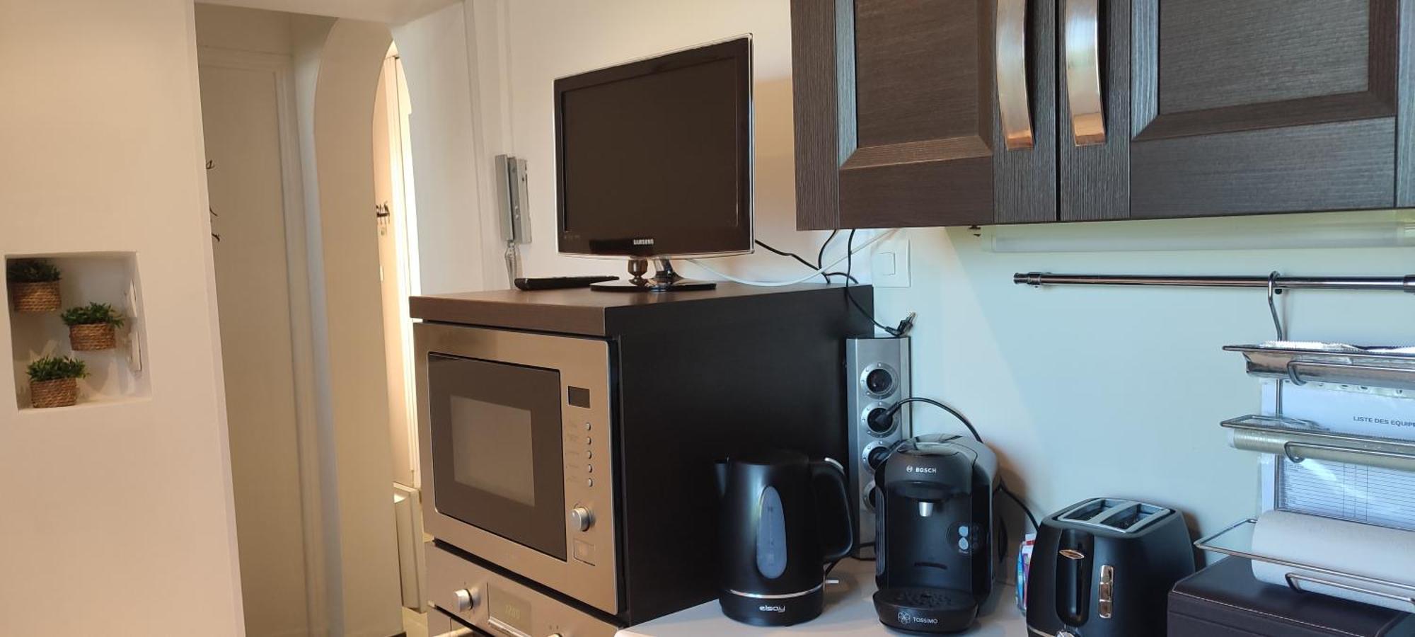Maison T2 Avec Petit Jardin Dans Impasse Calme 벨라그 외부 사진