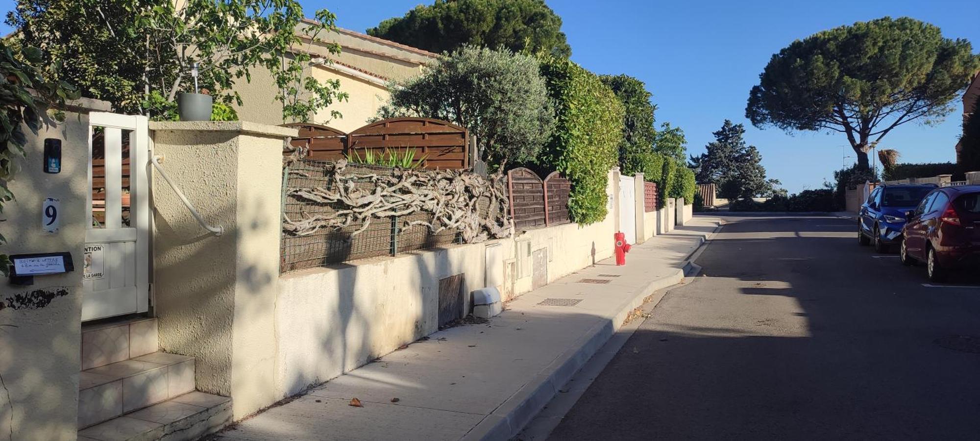 Maison T2 Avec Petit Jardin Dans Impasse Calme 벨라그 외부 사진