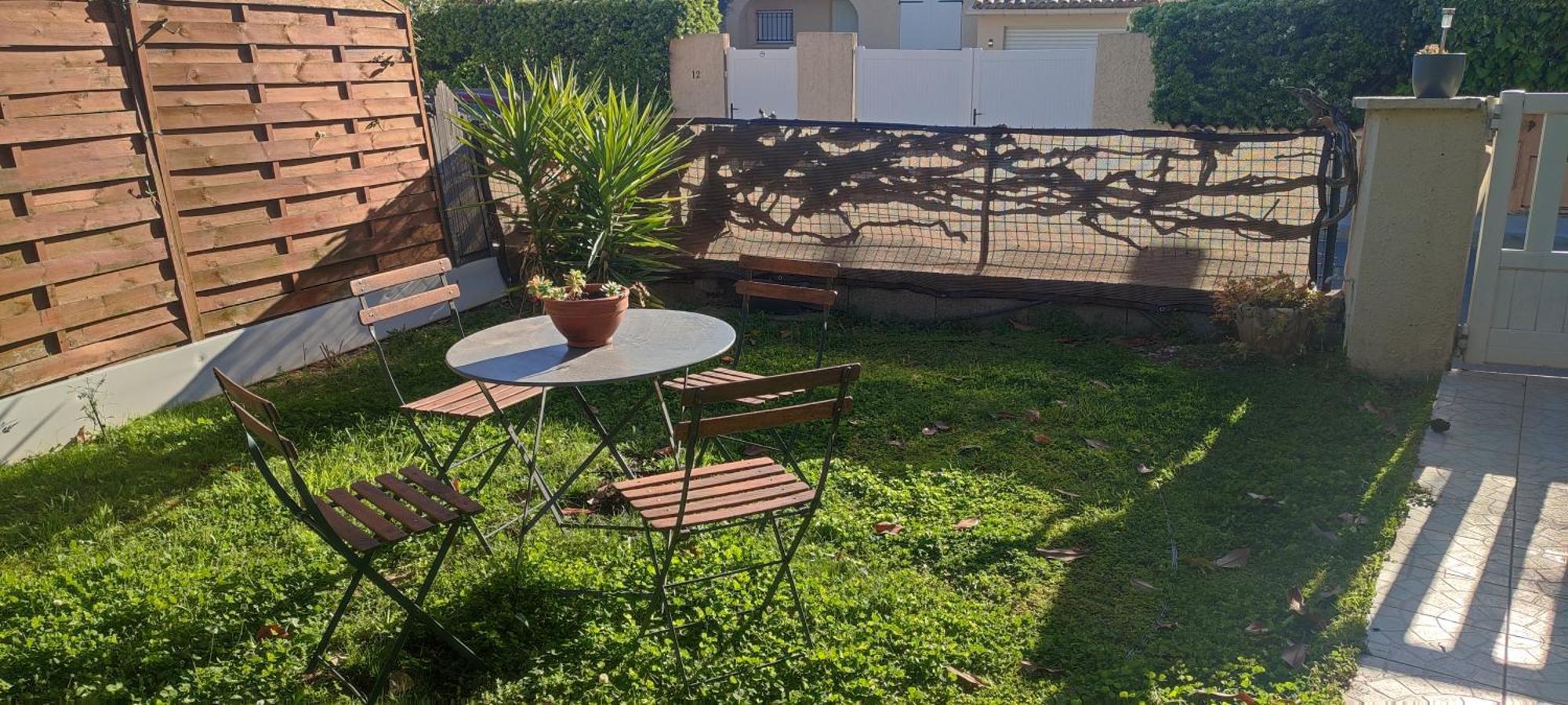 Maison T2 Avec Petit Jardin Dans Impasse Calme 벨라그 외부 사진