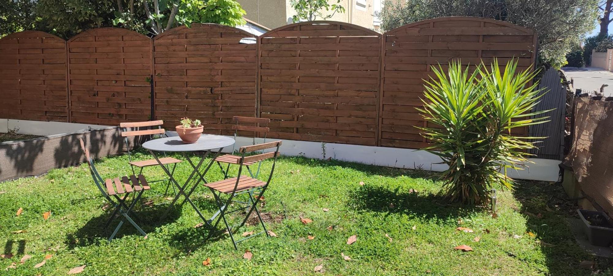 Maison T2 Avec Petit Jardin Dans Impasse Calme 벨라그 외부 사진